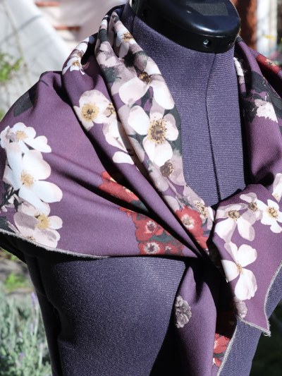 Le Foulard Carré Mauve grand modèle